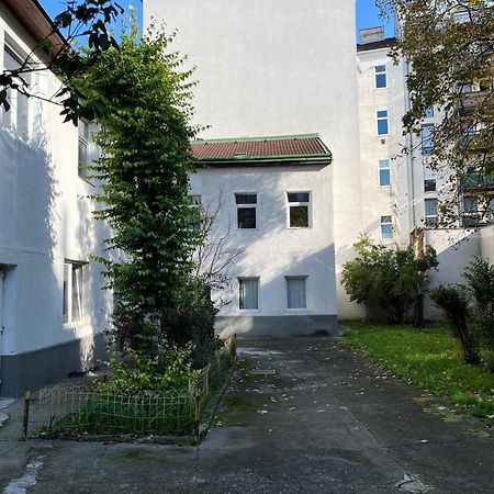 Traveler Lodging Bécs Kültér fotó